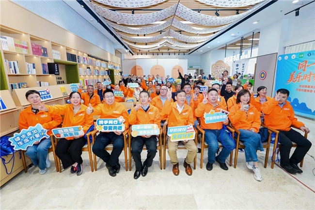 “同一天，一起行-美乐时刻，与爱同行”健步走肺癌患者关爱活动走进南京 医患携手共倡肺癌长生存理念